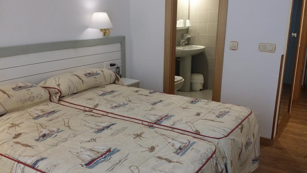 Isabel - Suarez Inclan 38 Hotell Cudillero Rom bilde